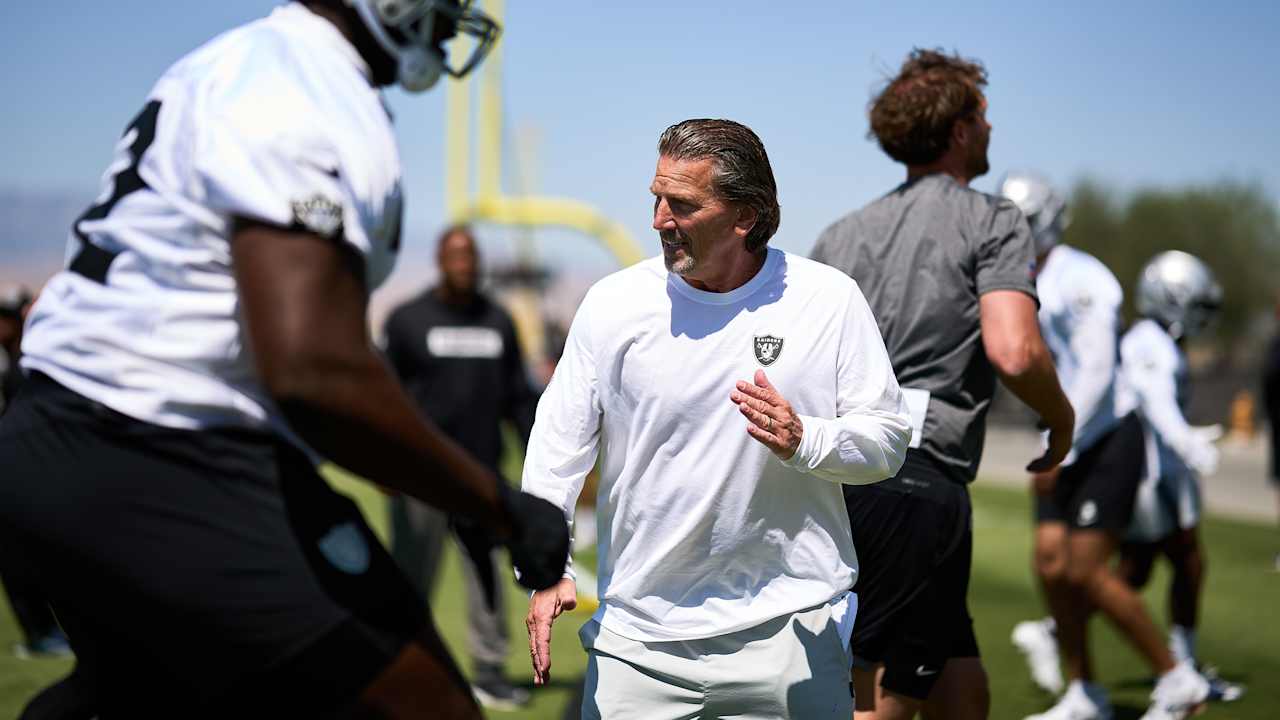 Pete Carroll builds coaching staff of new, familiar faces to create seismic culture change in building