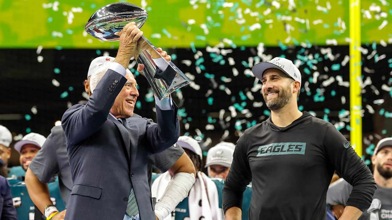 Eagles sign Nick Sirianni to contract extension