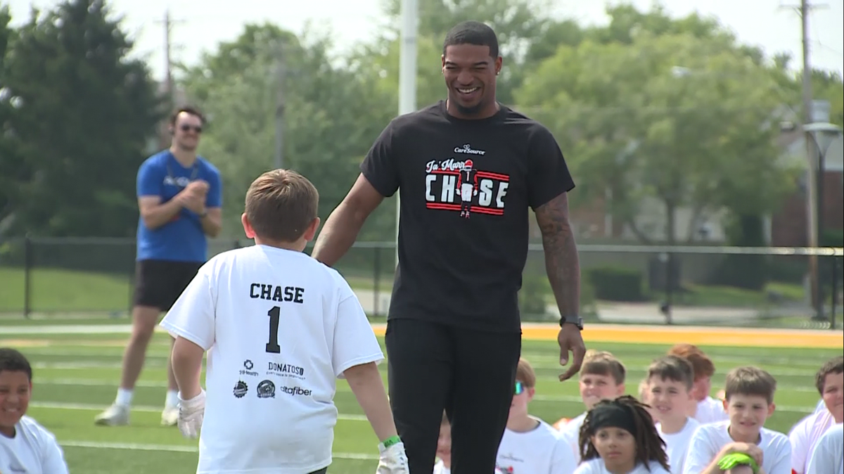 Ja'Marr Chase makes appearance as an instructor at Sycamore High School youth football camp