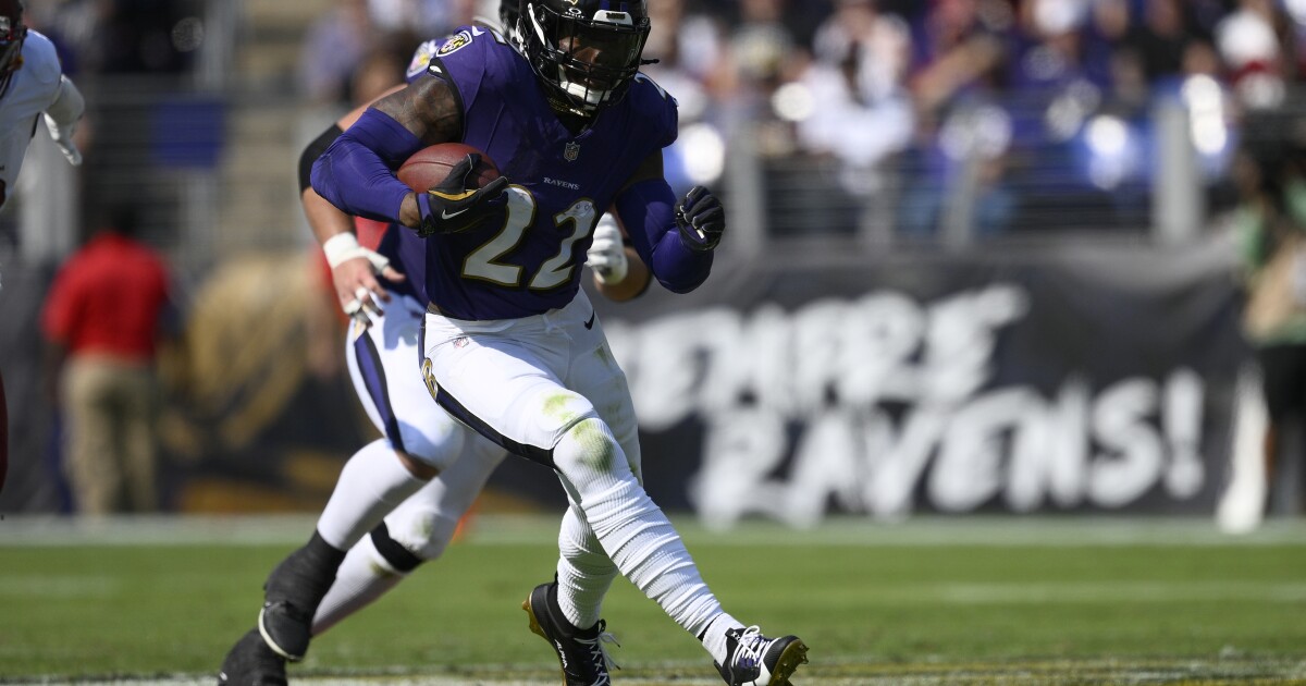 Derrick Henry signs extension with Ravens through 2027, grateful for opportunity