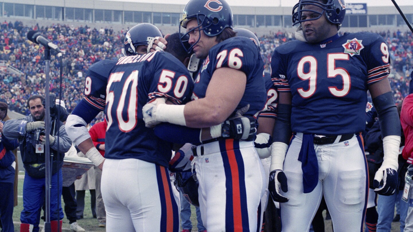 Bears great Steve McMichael dies at 67 after battle with ALS
