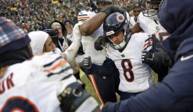 Bears rally for 24-22 win in Green Bay as Packers lose Love and Watson to injuries