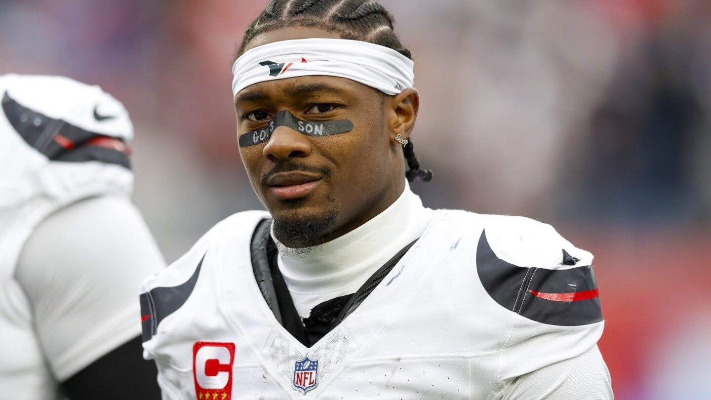 Patriots say they will handle video of receiver Stefon Diggs internally