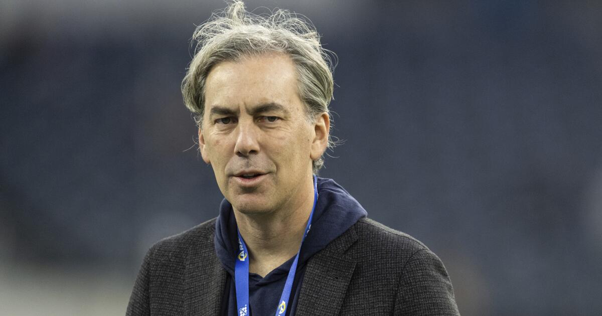 Rams expanding markets, beginning with minicamp in Hawaii