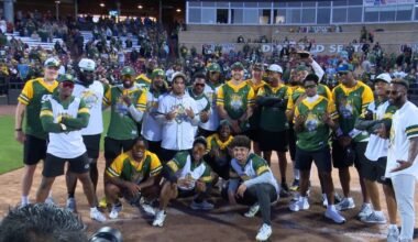Packers offense tops defense in Green Bay Charity Softball Game