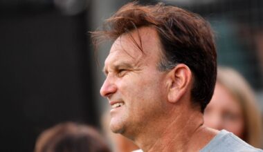 Legendary NFL agent lauds Browns fans’ greatness as team struggles threaten their passion