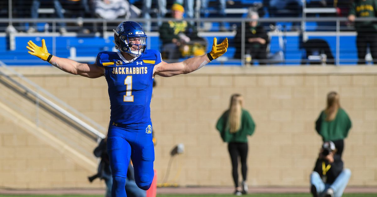 Packers sign Tucker Kraft’s college teammate