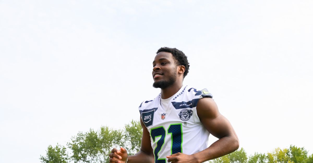 Updated Seattle Seahawks 90-man roster ahead of May’s OTAs