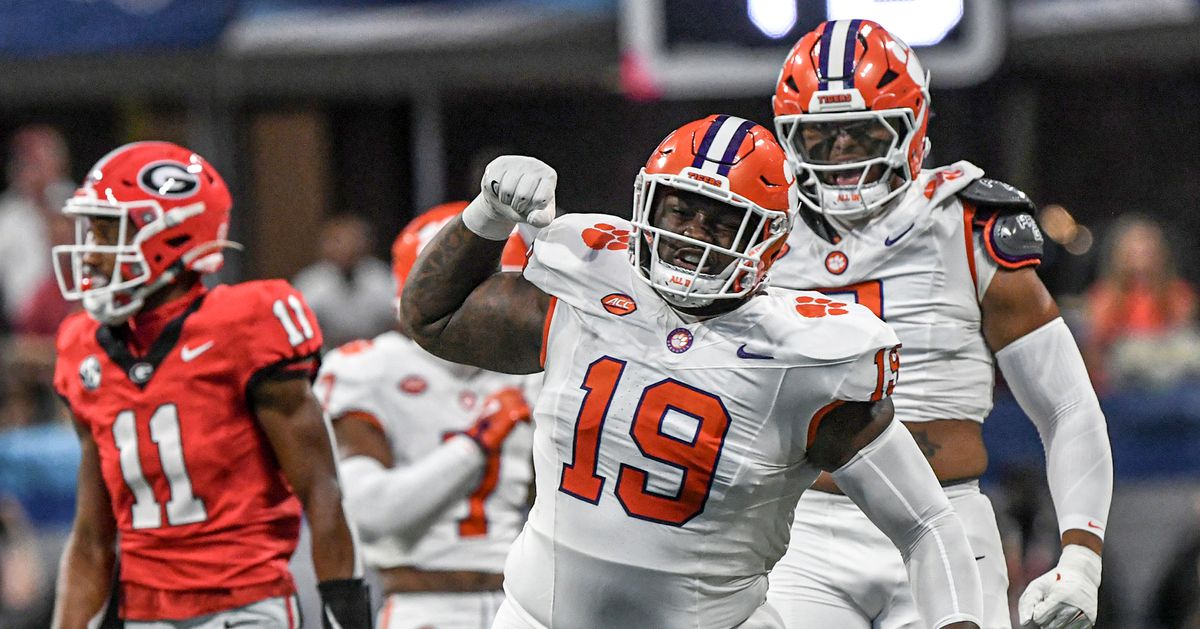 Falcons build trenches in way-too-early three round 2026 NFL mock draft