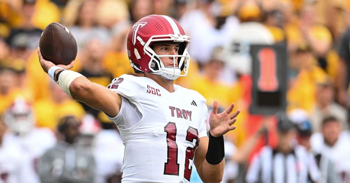 Troy transfer QB Matthew Caldwell signs with Texas