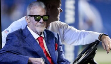 Patriots’ Robert Kraft reacts to Colts owner Jim Irsay passing