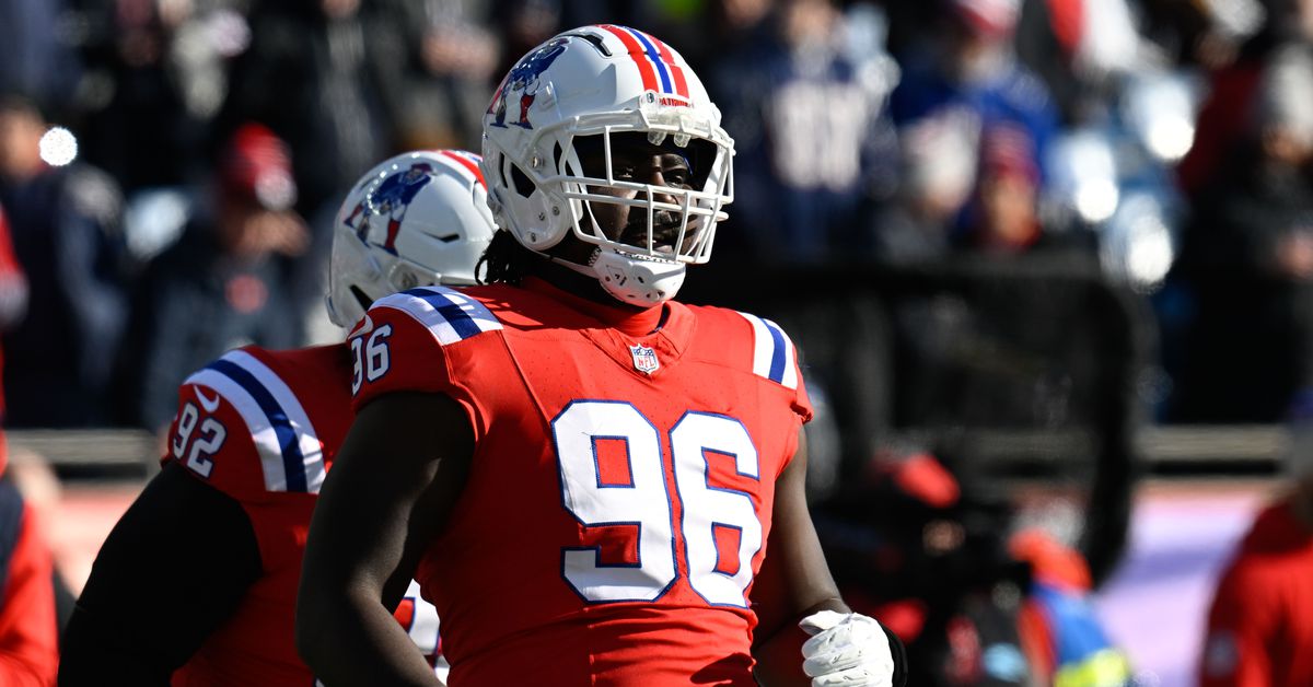 Colts awarded 2022 draft pick Eric Johnson II off waivers from Patriots