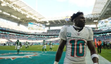 Tyreek Hill undergoes second wrist surgery this offseason