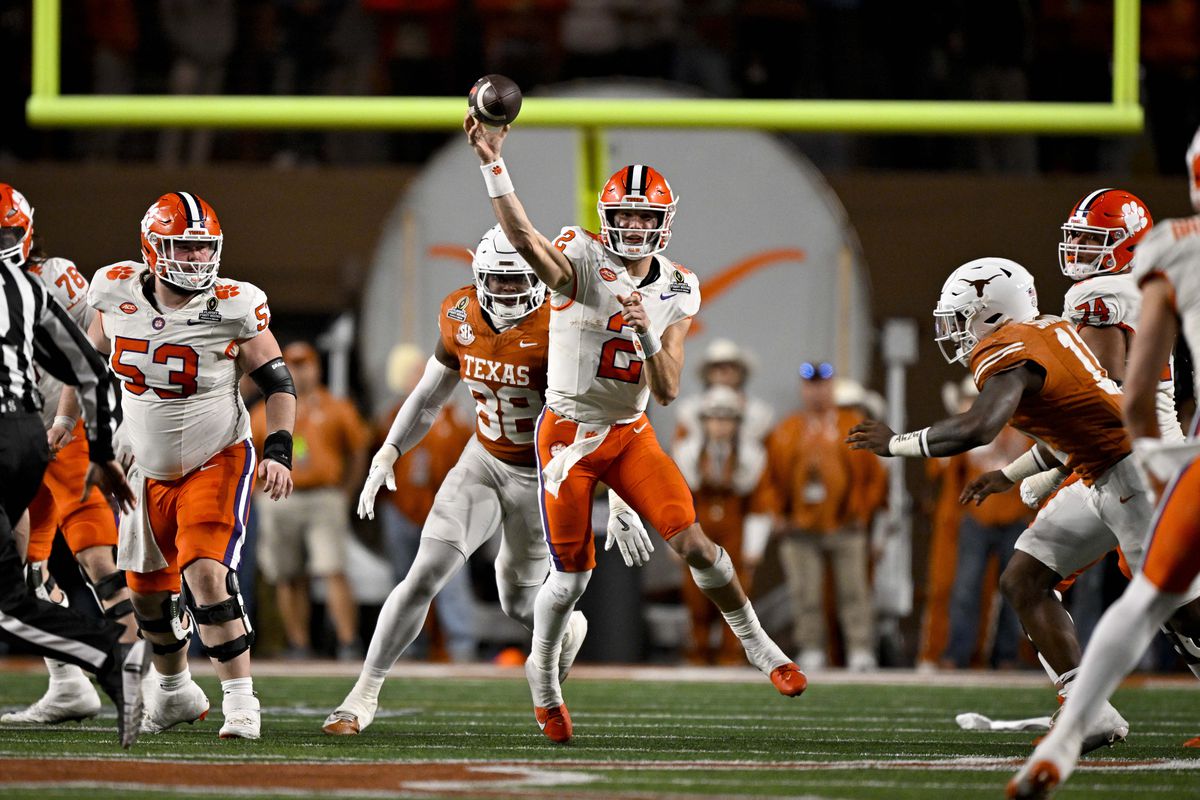 NCAA Football: CFP National Playoff First Round-Clemson at Texas