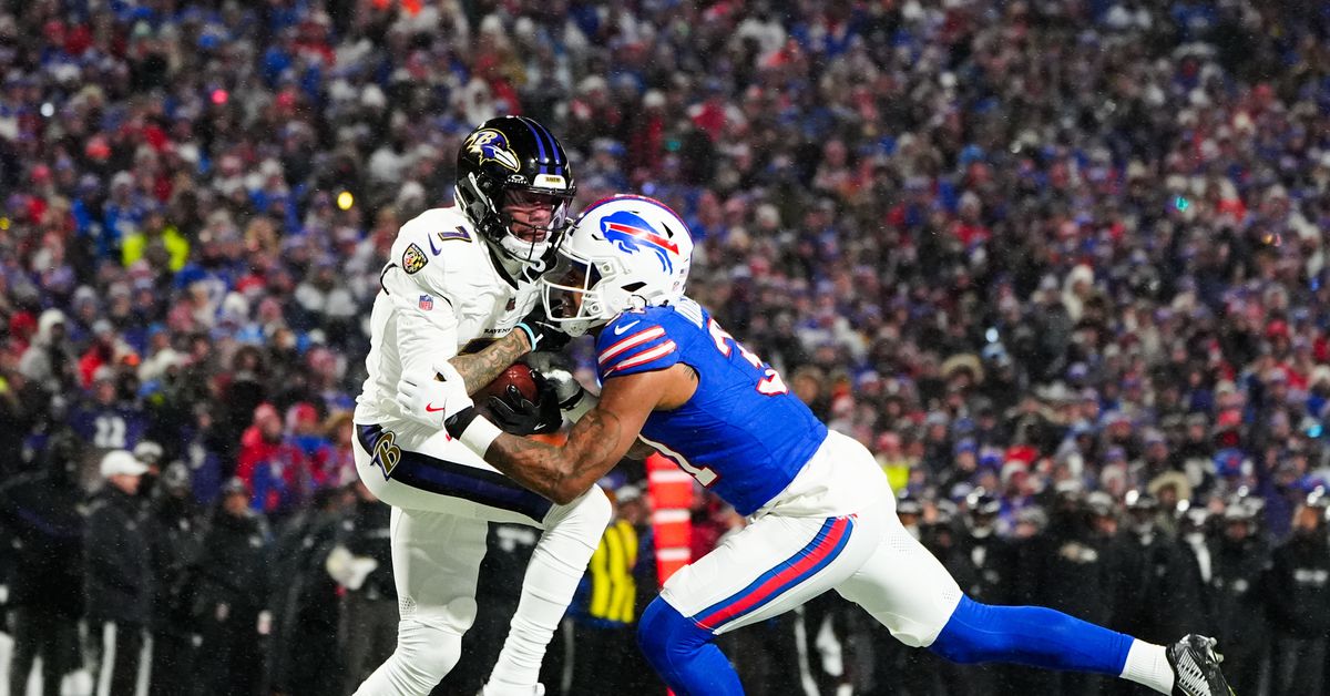 Veteran cornerback Rasul Douglas visits Dolphins; leaves without signing with team