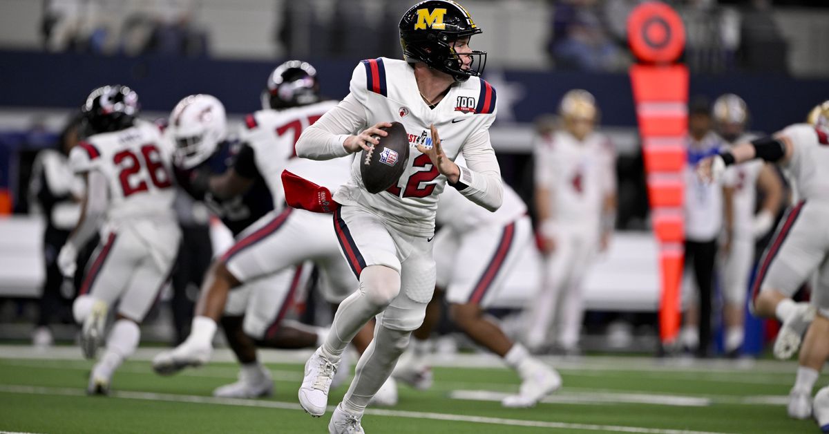 Scouting New York Jets UDFA quarterback Brady Cook