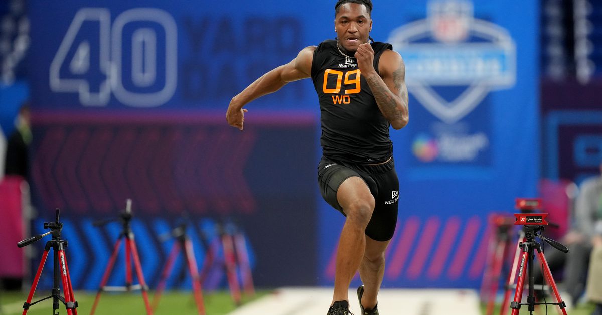 Chicago Bears latest news, Rookie-Mini Camp gets underway at Halas Hall