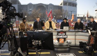 Like College Gameday, NFL’s CBS and FOX pregame shows could benefit by traveling throughout the season.