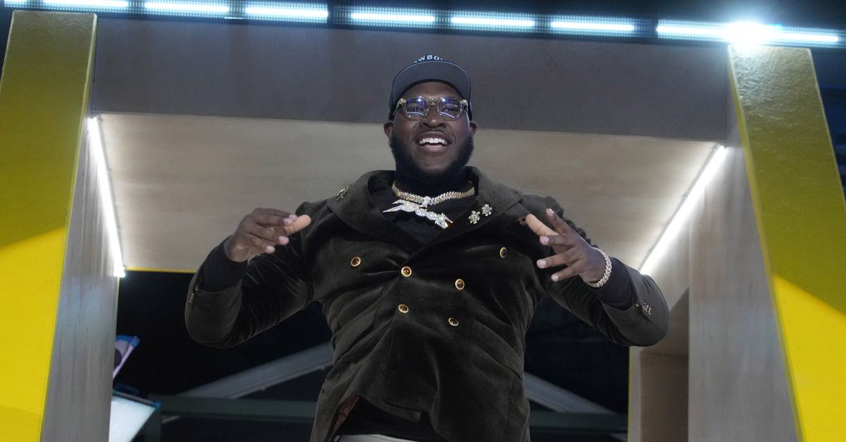 Dallas Cowboys draft: Hypothetical o-line move now that Tyler Booker is here