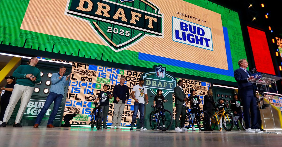 NFC East news: The NFL draft is heading to D.C.