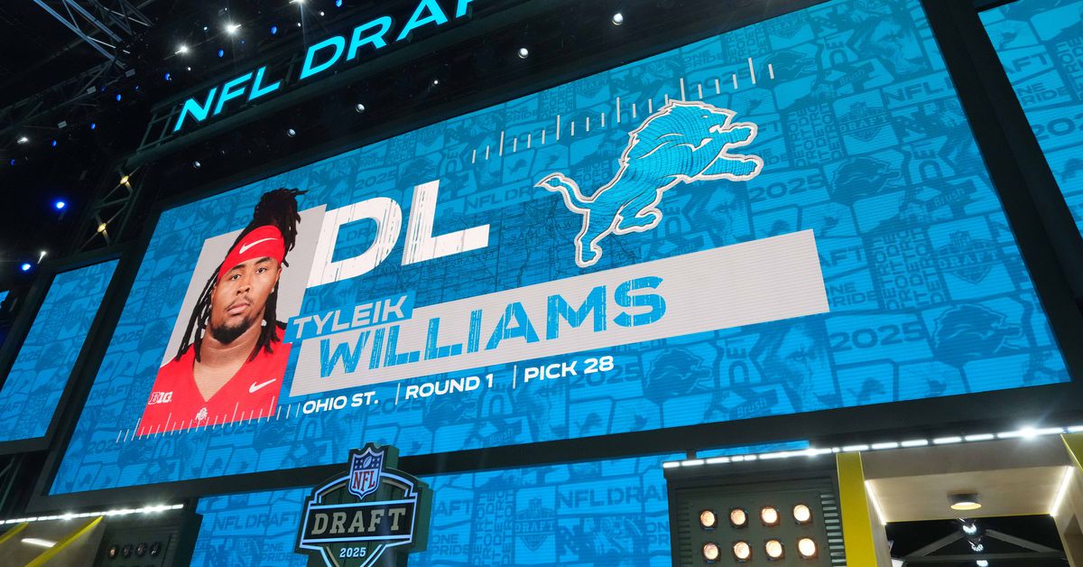Detroit Lions first-round pick Tyleik Williams limited in rookie minicamp