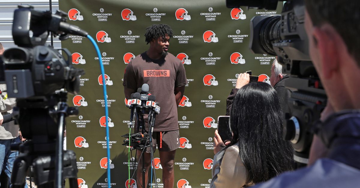 Browns get another draft pick signed, 3 of 7 have deals completed