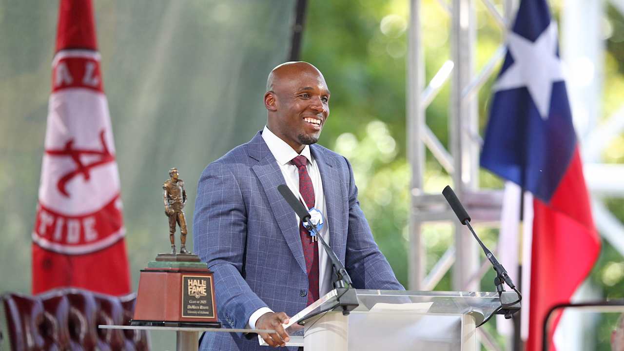 Houston Texans Head Coach DeMeco Ryans was recently enshrined in the Goodyear Cotton Bowl Classic’s Hall of Fame. As an Alabama linebacker in the 2006 game, he finished with 1.5 sacks and seven total tackles in the Crimson Tide's 13-10 victory over Texas Tech.