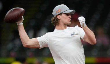 NFL news roundup: Browns decline QB Kenny Pickett's fifth-year option - NFL.com