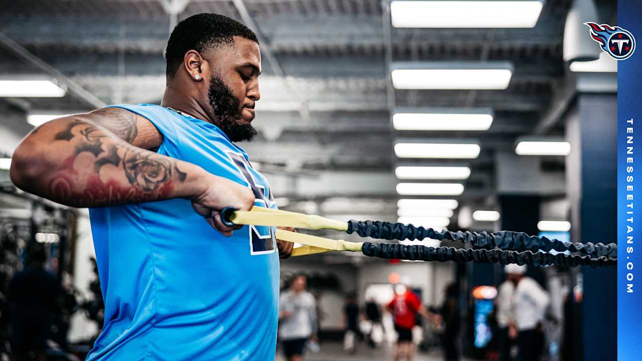How – and Why – Titans Tackle JC Latham Lost 33 Pounds This Offseason While Switching Sides on the Offensive Line