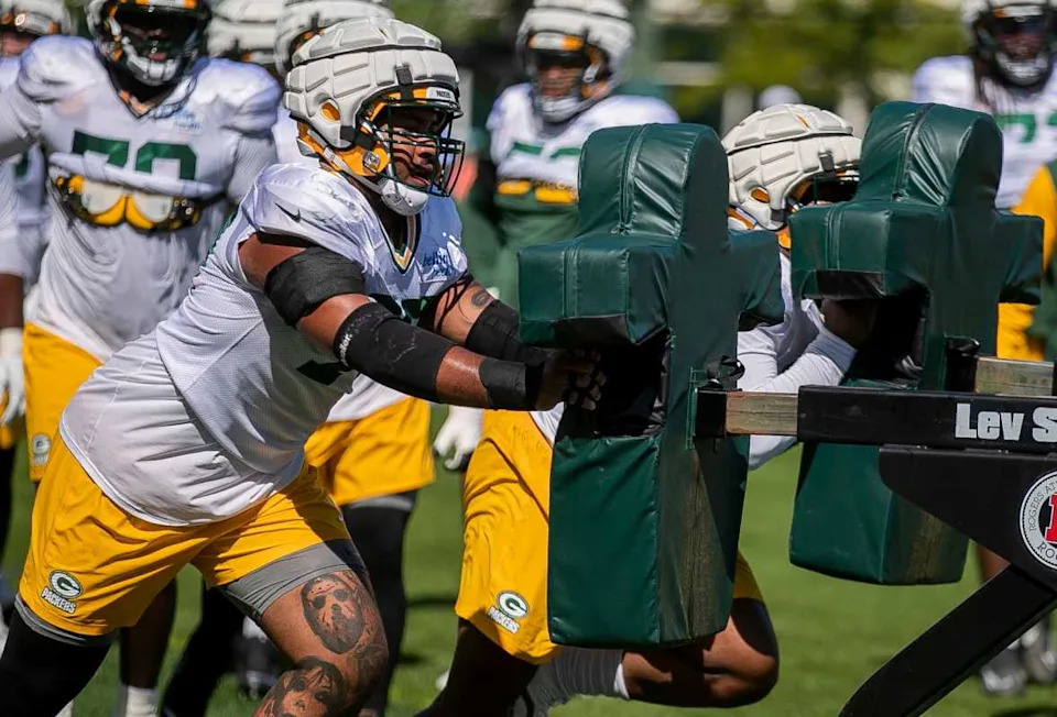 Green Bay Packers offensive lineman Jordan Morgan runs a drill during practice.© Tork Mason&sol;USA Today NETWORK-Wisconsin &sol; USA TODAY NETWORK