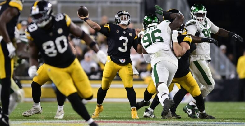 Steelers QB Russell Wilson