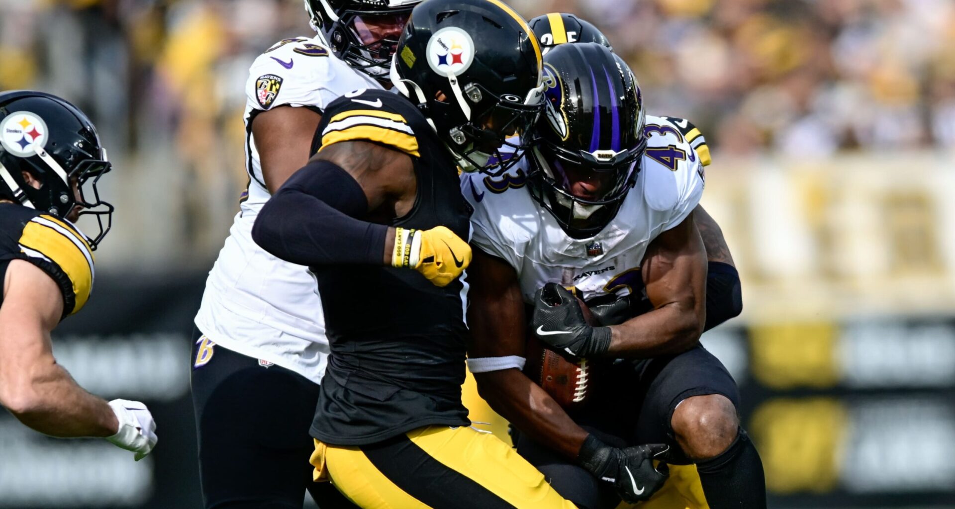 Former Ravens OL Still Really Hates Pittsburgh, Steelers