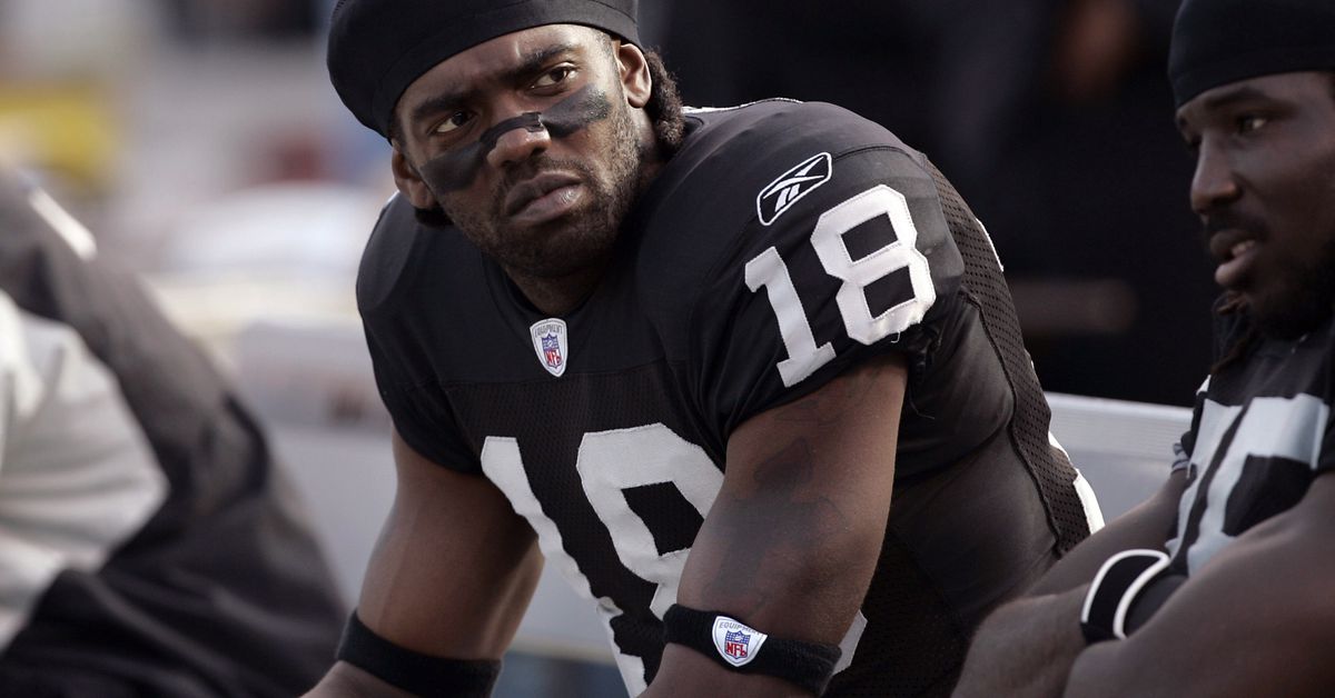 The Randy Moss trade from the Vikings to the Raiders was 20 years ago