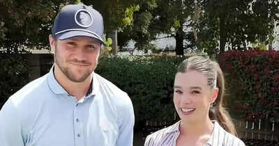 Josh Allen and Hailee Steinfeld’s wedding photo gets a quiet but telling response from the Buffalo Bills