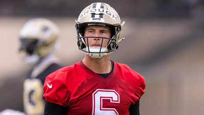 “I f*cking suck”: Tyler Shough fires off brutal message after fans doubt his New Orleans Saints future