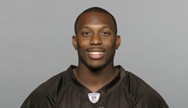 Former Browns player files huge lawsuit against NFL team