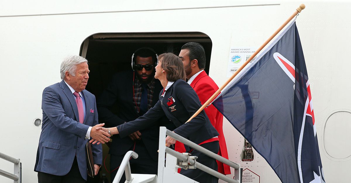 The Patriots’ terrible planes, the Saints’ bad chefs, and more NFLPA survey revelations