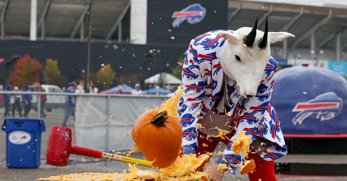 Watch: Buffalo Bills players take part in the produce trivia challenge