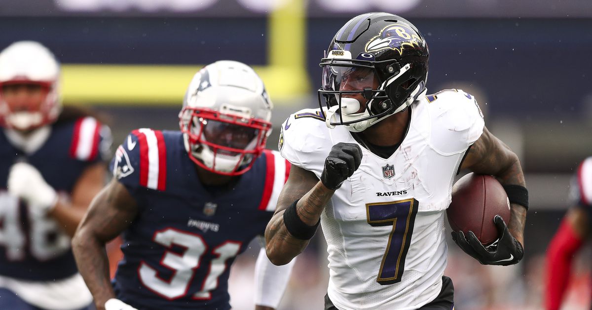 Patriots expressed trading for star wide receiver, per report