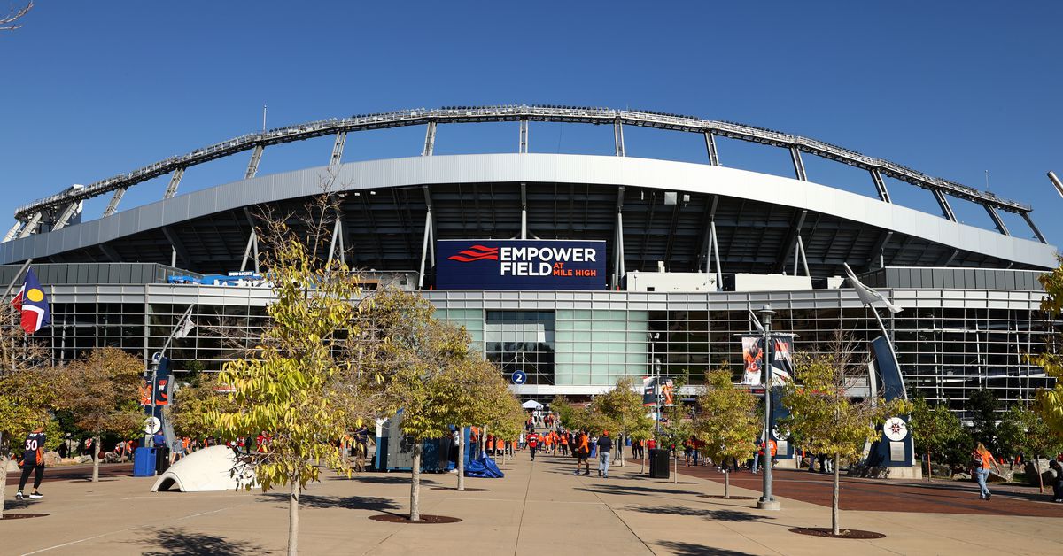 Report: Lone Tree mayor acknowledges Broncos stadium talks