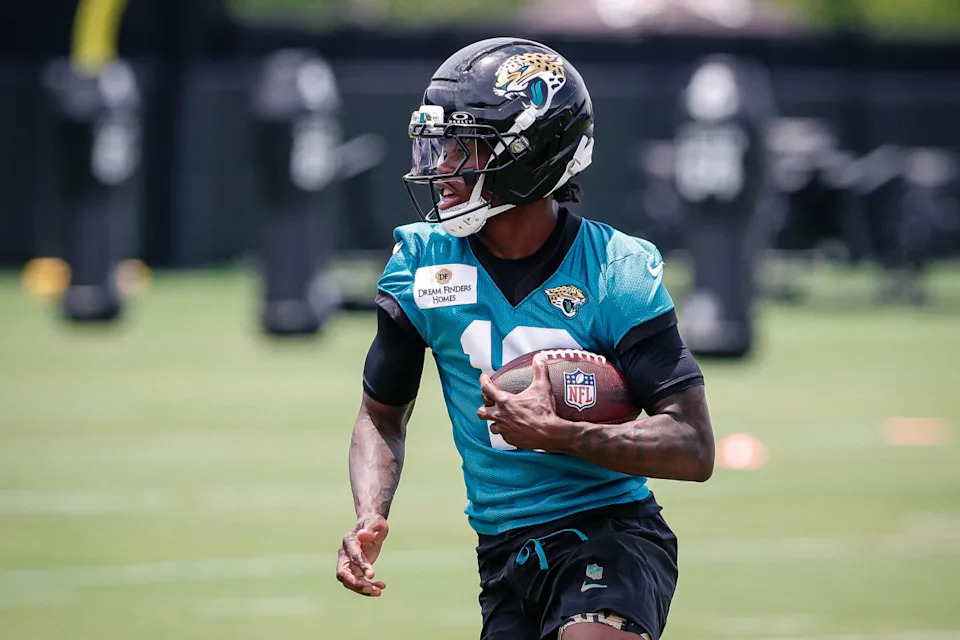 May 10, 2025; Jacksonville, FL, USA; Jacksonville Jaguars wide receiver Travis Hunter (12) participates in a drill during rookie minicamp at Miller Electric Center. Mandatory Credit: Travis Register-Imagn Images© Travis Register-Imagn Images