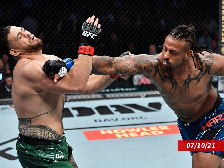 greg-hardy-sub-getty-1