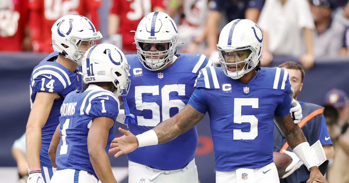 PFF ranks Colts as having NFL’s 4th worst top quarterback-to-receiver pairing