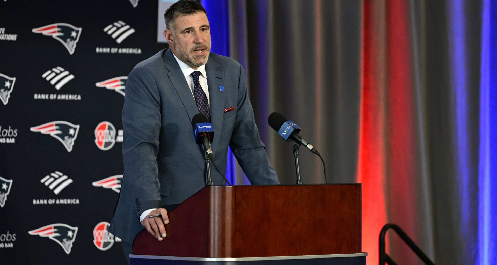 Mike Vrabel New England Patriots