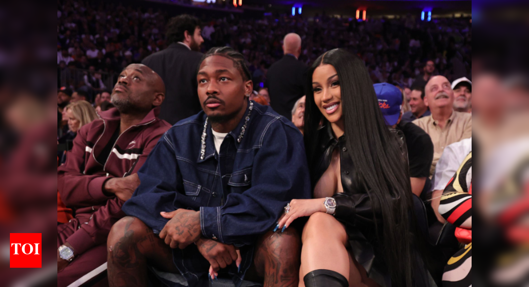 “I’ll beat your a** if you cheat on me”: Cardi B gets back at Offset by going Insta-official with New England Patriots WR Stefon Diggs | NFL News