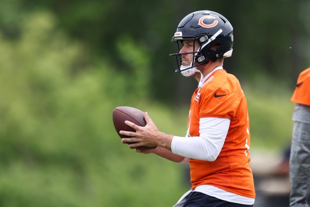Bears quarterback Case Keenum completes a drill during practice at Halas Hall on Tuesday, June 3, 2025. (Eileen T. Meslar/Chicago Tribune)