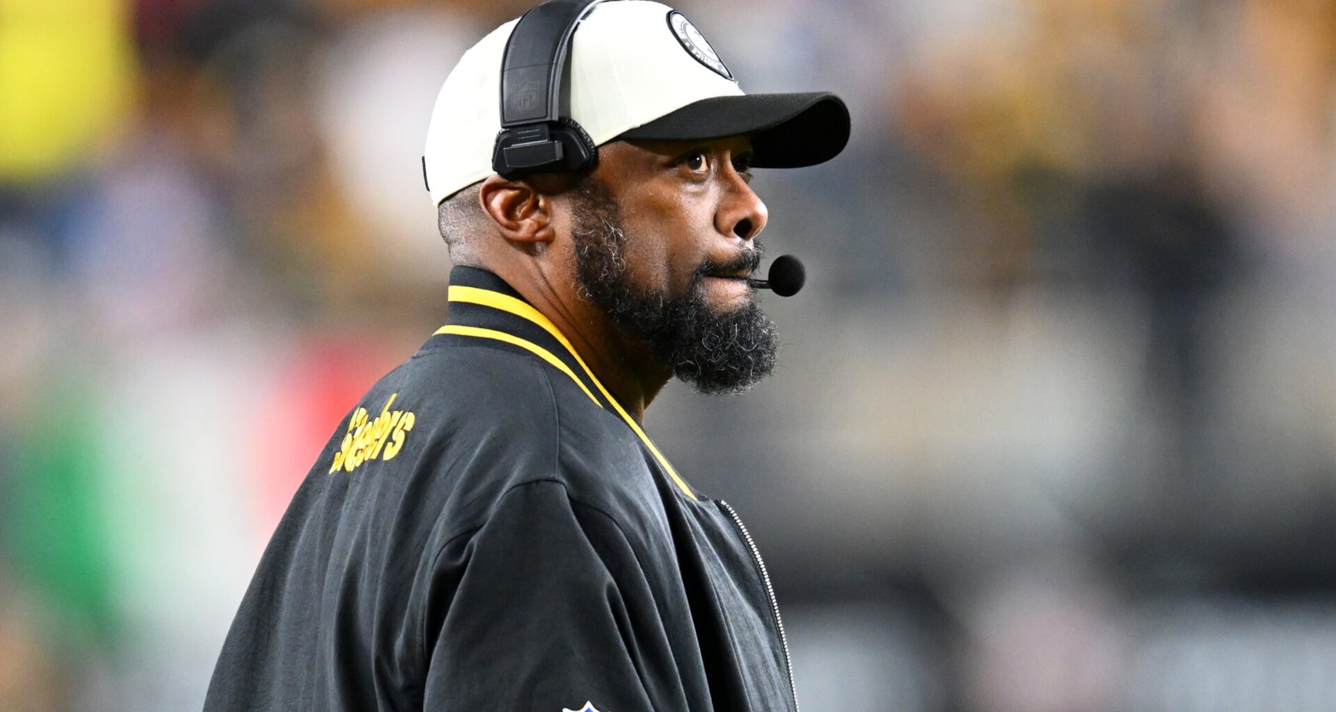 Steelers slammed for 'putting themselves in corner' like 'desperate' Jets with $30m Aaron Rodgers pursuit