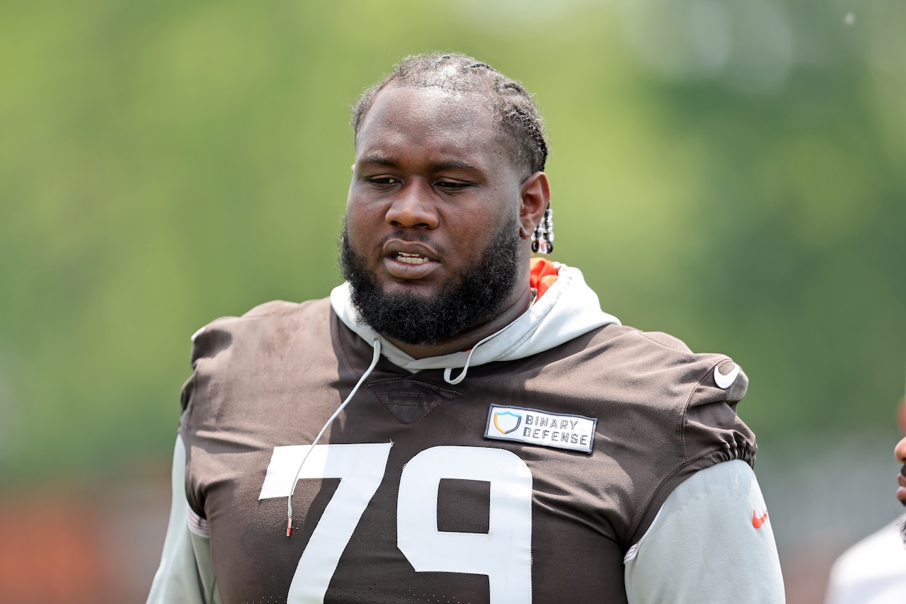 Inside Dawand Jones’ physical transformation to become the Browns’ left tackle