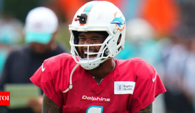 Tua Tagovailoa faces uncertain future in Miami as Dolphins' faith fades and rebuild rumors grow louder | NFL News