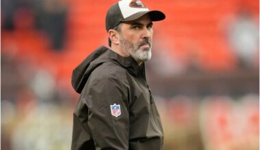Kevin Stefanski's future with the Browns depends on Shedeur Sanders leading a strong offensive attack with his teammates - MARCA